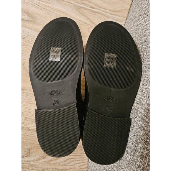 Urban Outfitters Leather Chelsea Pull-On Boots Womens Size US 6 Black Ankle - Picture 5 of 8